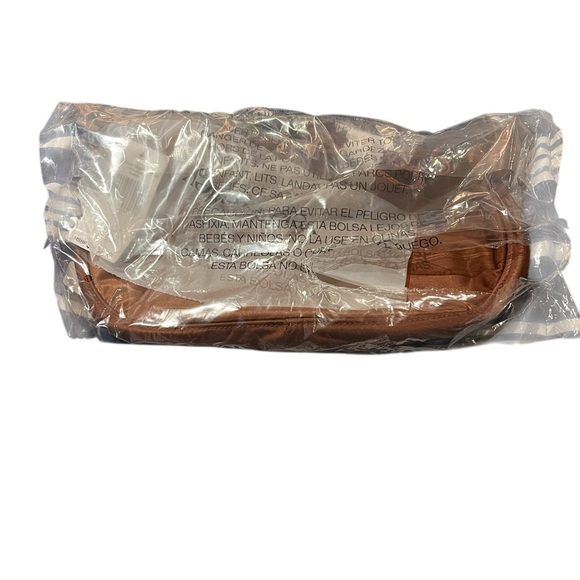 NWT Vera Bradley Springbrook Sling Crossbody in cinnamon - Picture 3 of 4